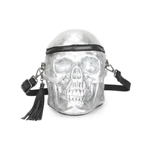 Gothic Punk Stil silberne Totenkopf Umhängetasche mit schwarzem Schultergurt Quaste.