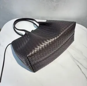 Leather woven tote bag detail, large capacity brown shoulder shopping bag for women daily use