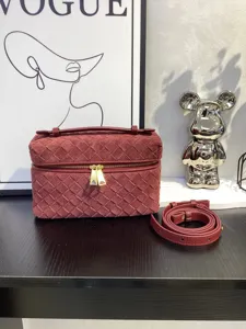 Women's suede woven vanity bag 2025 new trendy retro shoulder crossbody lunch box bag stylish