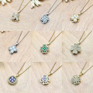 Edelstahl Vierblättriges Kleeblatt Anhänger Halskette Rotierende Blumen Strass Leichter Luxus Mode Schmuck Geschenk