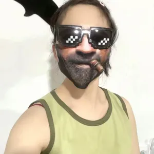 Αστεία γυαλιά ηλίου pixel με μάσκα γενειάδας και πούρο για πάρτι και διασκέδαση φωτογραφίας.