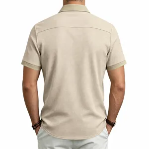 Heren casual wafel korte mouw polo shirt met contrasterende kraag detail, achterkant.