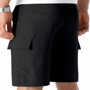 Shorts cargo negros para hombre vista trasera con bolsillos utilitarios laterales estilo casual.