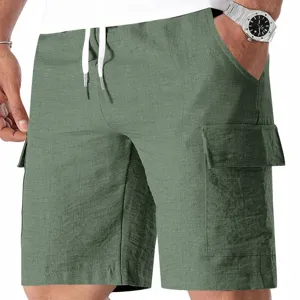 Bermudas cargo verdes casuales para hombre con cordón ajustable y múltiples bolsillos.