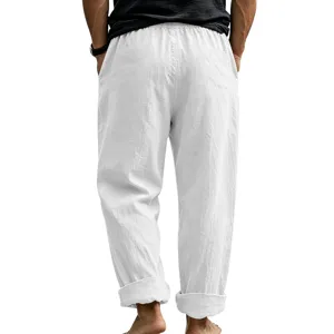 Pantaloni di lino bianchi da uomo dettaglio posteriore, pantaloni larghi in cotone per estate.