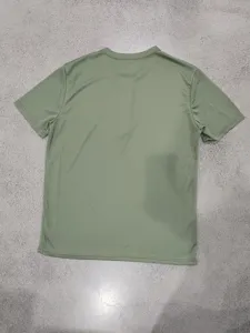Solid color casual short sleeve men t-shirt basic daily wear breathable top summer style