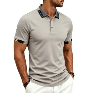 Camisa polo de manga corta con cuello de rayas, diseño casual ajustado para uso diario.