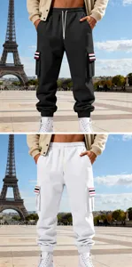 Vista dettagliata dei pantaloni cargo casual da uomo con comode tasche laterali e coulisse.
