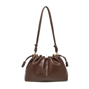 Sac à bandoulière souple marron style nuage pour femme, sac fourre-tout en cuir synthétique.