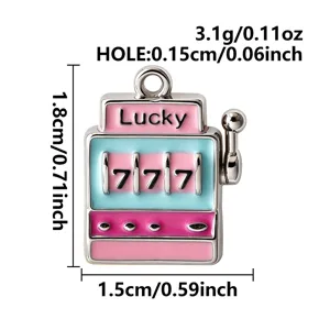 Detail eines 3D-Edelstahl-Glücksspielautomaten-Anhängers mit Lucky 777 und Maßen