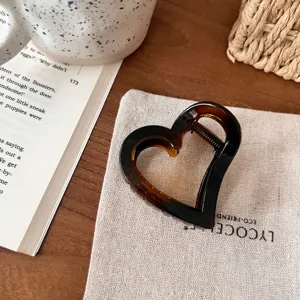 Elegante Schildpatt Herz Haarklammer, 6.5cm Acetat Haarklammer für süße Frisuren.