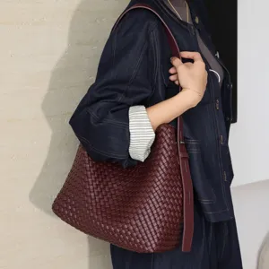 Womens Genuine Leather Woven Underarm Bag Large Capacity Casual Shoulder Tote Bag Handbag Fashion Travel Purse
