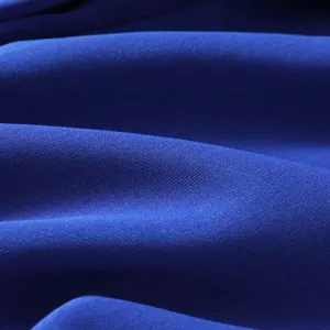Stoffdetail van de casual broek met een zachte textuur en hoge kwaliteit voor comfort.
