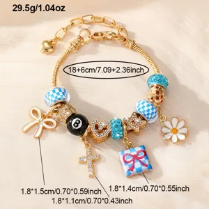 Goldfarbenes Bettelarmband DIY Schlangenkette mit blauen Karoperlen und süssen Anhängern Damen.
