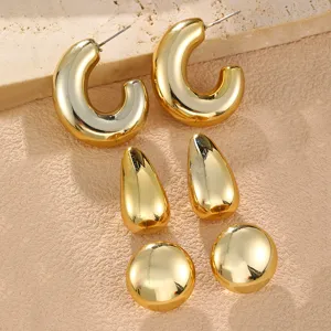 Goldene Chunky-Ohrringe Set mit Tropfen- und runden Steckern für den täglichen Chic.