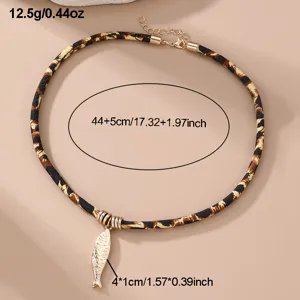 Leopardenmuster Samt Choker Halskette mit Goldfisch Anhanger modischer Damenschmuck