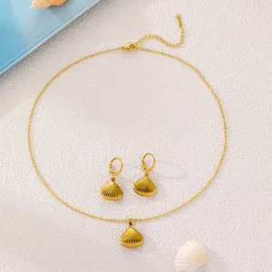 Goldfarbene Muschel Anhänger Halskette und Ohrringe Schmuck Set, eleganter Strand Stil Schmuck.