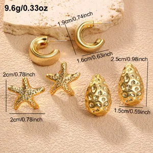 Goldfarbene klobige Creolen Seestern Tropfen Ohrring Set mit detaillierten Massangaben.