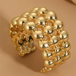 Vergoldeter mehrschichtiger Kugel Statement Ring für Damen, hohler modischer offener Ring.