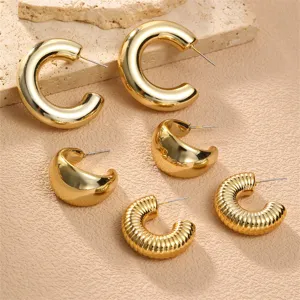 Elegantes goldenes Creolen Ohrring Set minimalistischer Vintage Schmuck für Damen Geschenke