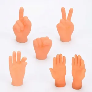 Mini-Vinyl-Fingerhände für Katzeninteraktion und lustige Gestendetails