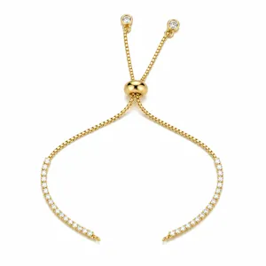 Verstellbares Kastenketten Armband in Gold mit Zirkonia Steinen und praktischem Schiebeverschluss.