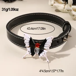 Detail Gothic schwarzes PU Leder Halsband, weisser Emaillierter Schmetterling Nieten.