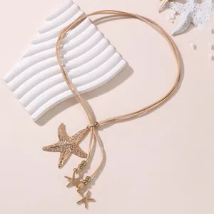 Modische Seestern Anhänger Halskette mit Wildleder Kordel, eleganter Strandschmuck für Damen.