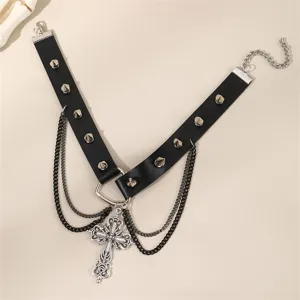 Gotische Punk schwarze Leder Choker Halskette mit mehrlagigen Ketten und verziertem Kreuz.