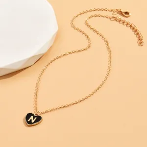 Goldene Buchstabe N Herz Anhänger Halskette für Damen, stilvoller schwarzer Emaille Schmuck.