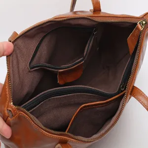 Large capacity leather work tote bag for women, retro vintage style single shoulder handbag.