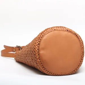 Handgemachte geflochtene Leder Eimer Tasche, vintage braune Schulter Umhängetasche, stilvolle Damentasche.