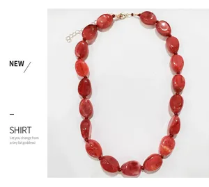 Collar de cuentas rojas bohemio nudo hecho a mano para mujeres joyería elegante.