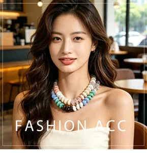 Collier de perles en resine coloree pour femmes, bijoux tendance multicouche elegance.