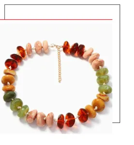 Collier perles en résine colorée vue détail, style vacances multicolore accessoire de mode bijou