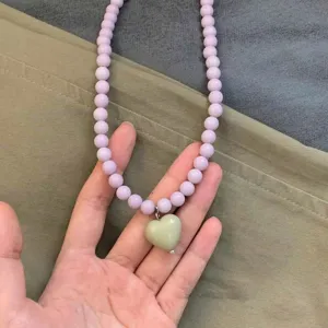 Collier Perlé Avec Pendentif Cœur en Résine Mode Simple Pour Femmes Style Occidental Bijoux De Chaîne De Perles Colorées Cadeau