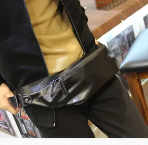 Men's black leather waist bag, stylish chest bag and casual crossbody bag for outdoor daily use.