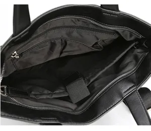 Borsa da lavoro casual da uomo in morbida pelle con vari scomparti interni utili.