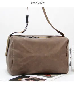 Large capacity brown soft leather shoulder bag, casual retro messenger bag with zipper.