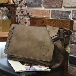 Vintage large capacity men's messenger bag retro casual shoulder crossbody bag for daily use.