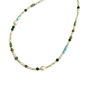 Collier de perles colorées fait main, élégante chaîne de clavicule au style menthe frais.