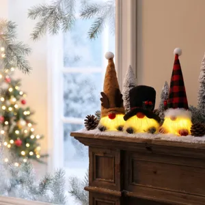 Χριστουγεννιάτικα φωτεινά ξωτικά βελούδινο σετ χειμωνιάτικη διακόσμηση τζακιού στολίδια