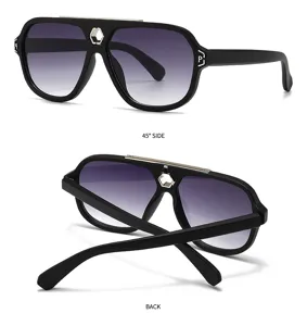 Grosse Vintage Piloten Sonnenbrille fuer Damen und Herren mit Verlaufsglasern und Metallsteg.