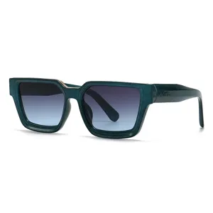 Chic occhiali da sole quadrati spessi con motivo marmo verde scuro e lenti sfumate.