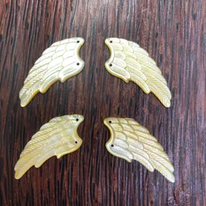 Natural carved shell leaf feather pendants for DIY jewelry making and craft accessories.
