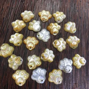 Natural seashell carved paw pendants DIY jewelry accessories, charming shell charms.