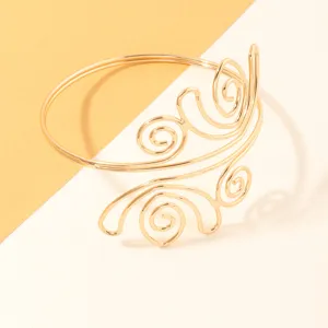 Gouden metalen bovenarmarmband, retro holle spiraal ontwerp lichaamssieraden voor dames.