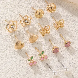 Modisches Gold-Ohrring-Set mit Perle, Kirsche, Blume und Kristall für Damen und Mädchen.