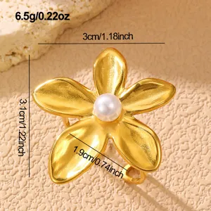 Vintage Gold Blumen Ring Perle Mitte Edelstahl Modeschmuck Detailansicht Präsentation
