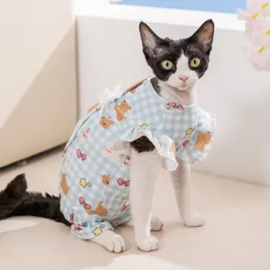 Leuke blauwe ruitjes katten jumpsuit met mouwen, ademende lente huisdier kleding.